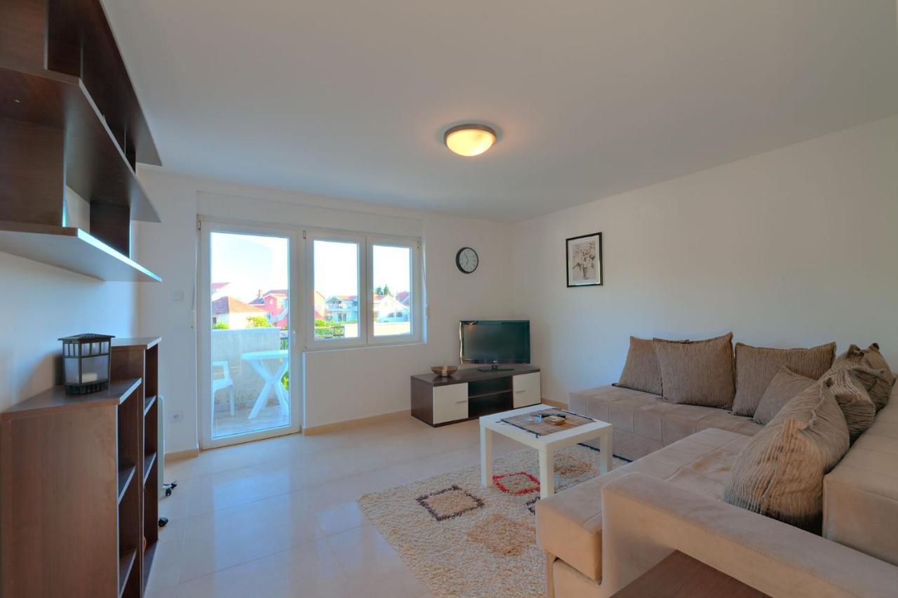 Apartments Pean ティヴァト エクステリア 写真