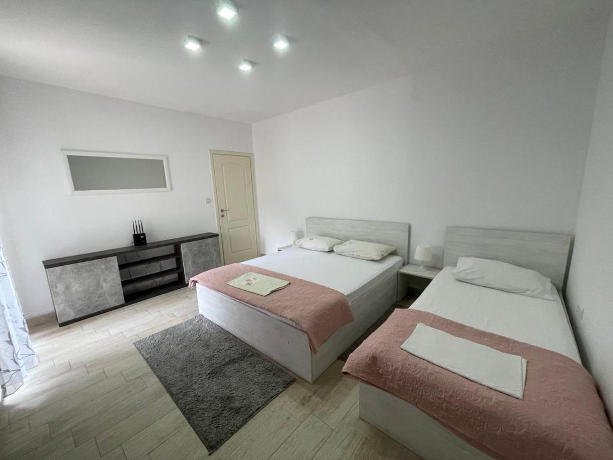 Apartments Pean ティヴァト エクステリア 写真