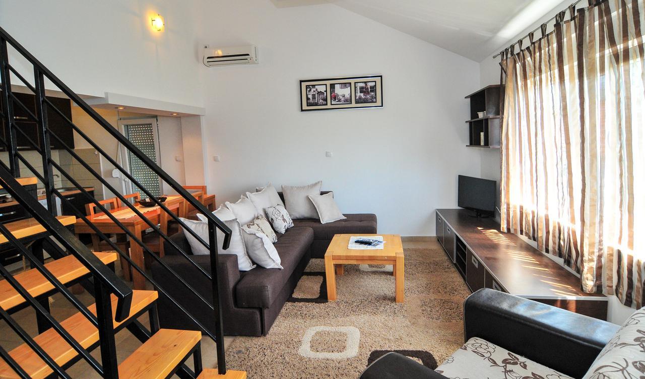 Apartments Pean ティヴァト エクステリア 写真