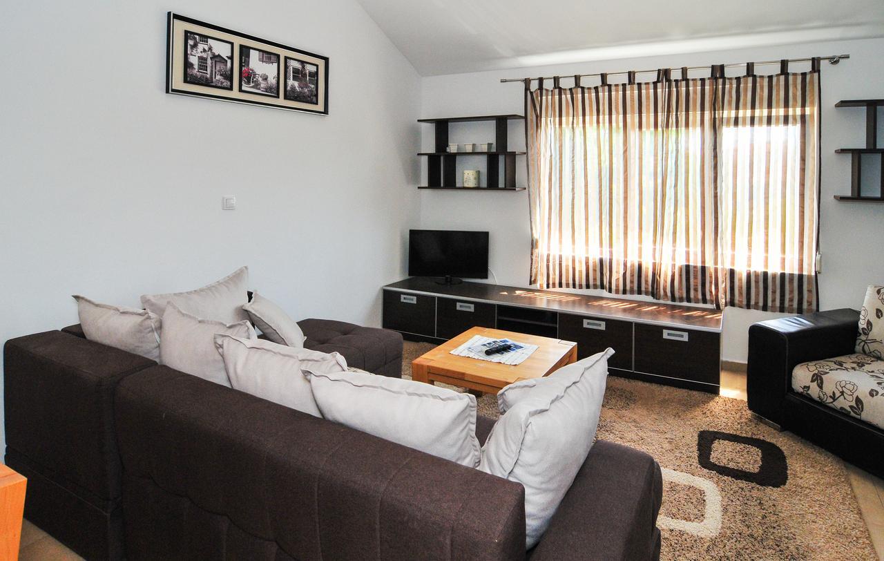 Apartments Pean ティヴァト エクステリア 写真