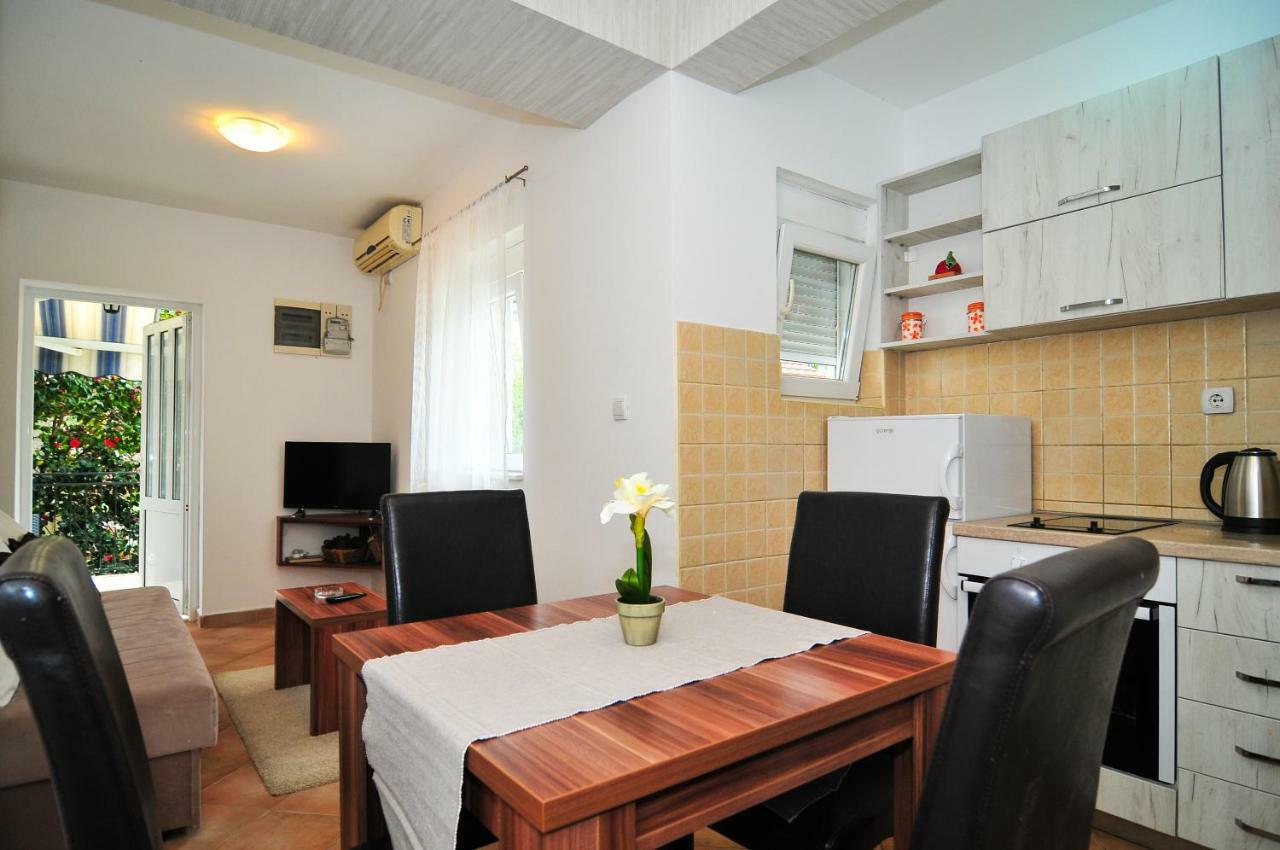 Apartments Pean ティヴァト エクステリア 写真