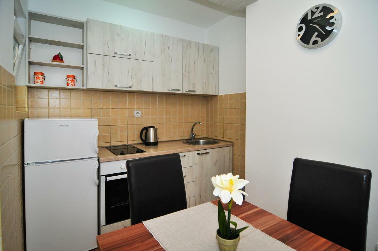 Apartments Pean ティヴァト エクステリア 写真