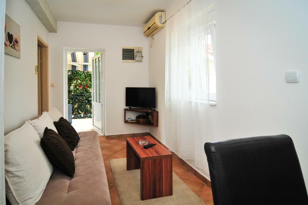 Apartments Pean ティヴァト エクステリア 写真